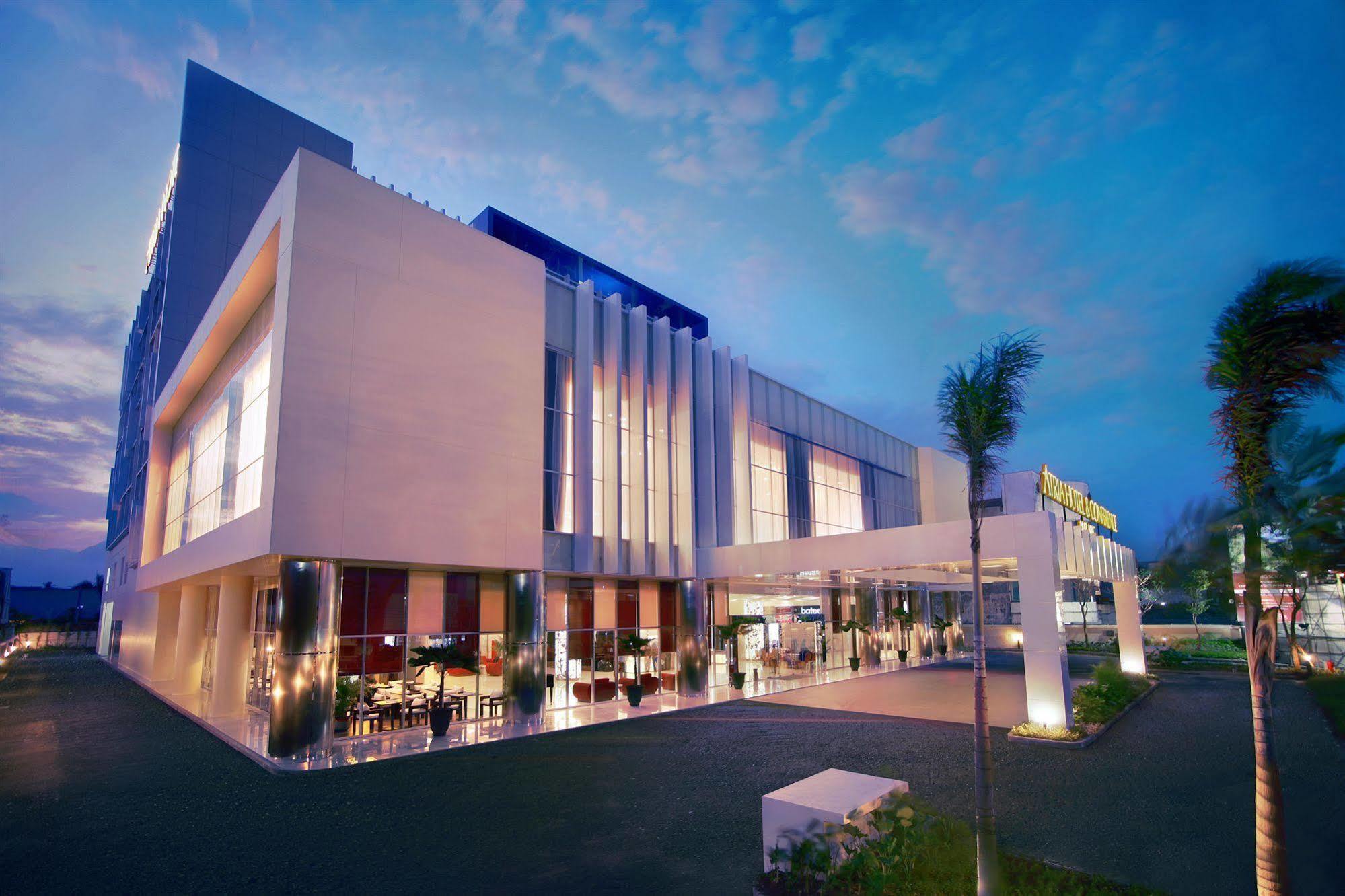 Atria Hotel Malang Exteriér fotografie